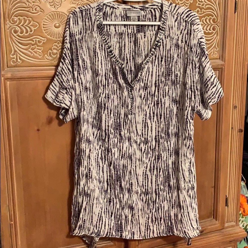 Catherine’s Top/Blouse - Picture 4 of 4